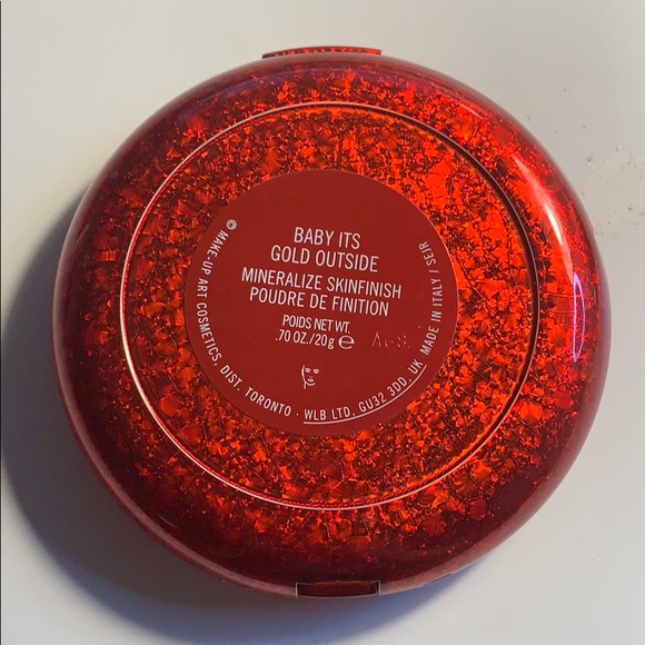 Mac limited edition skinfinish - Picture 3 of 3